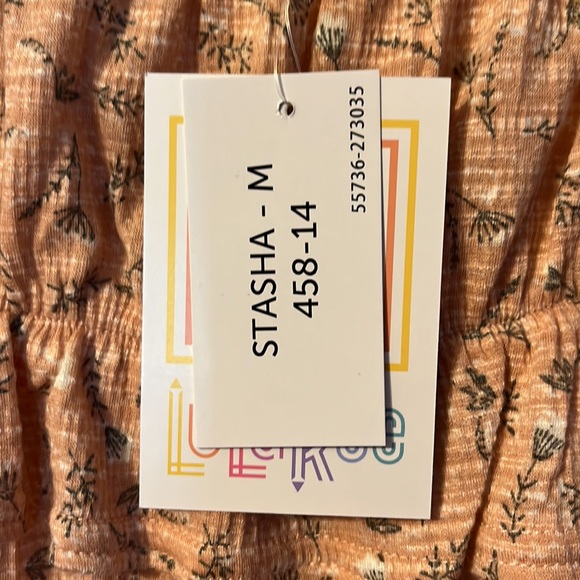 New Stasha top from Lularoe -Peach in color - Picture 2 of 2